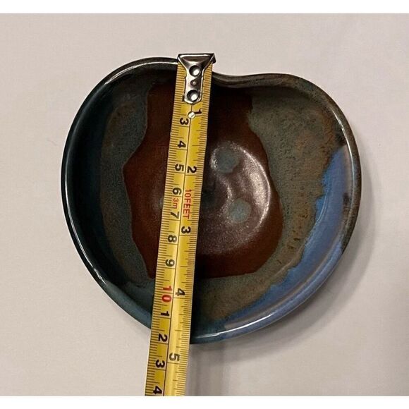 MudWorks USA Pottery Heart Shaped Dish Multi Color - Picture 4 of 6